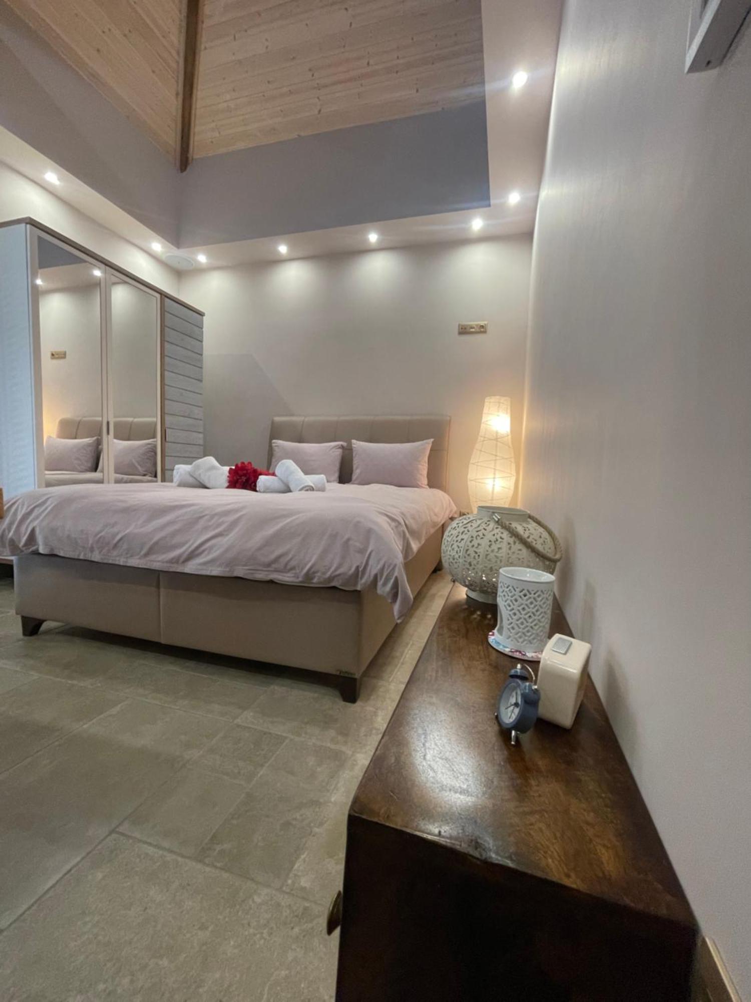 Estia Alternative Apartment Drama Luaran gambar