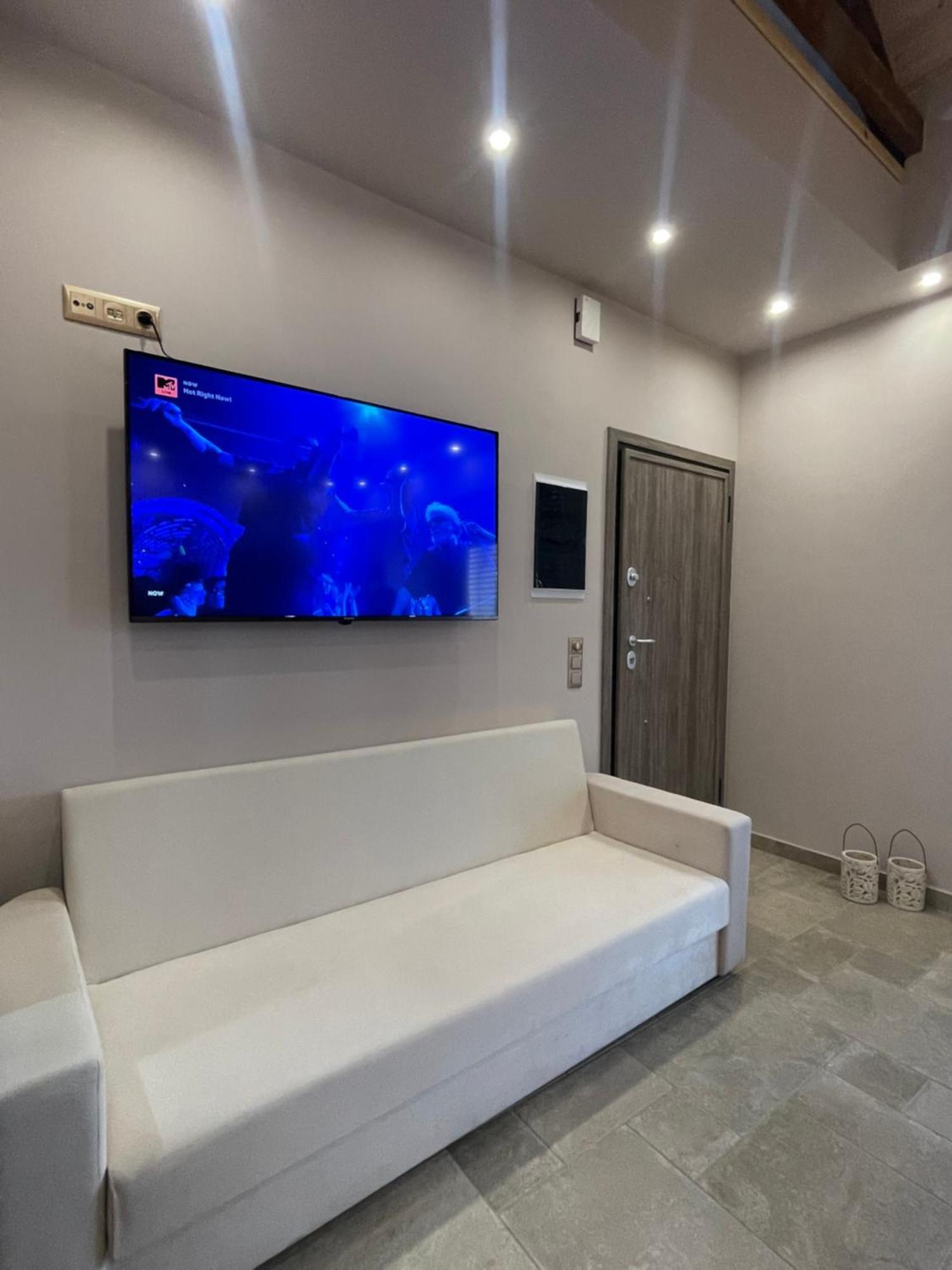Estia Alternative Apartment Drama Luaran gambar
