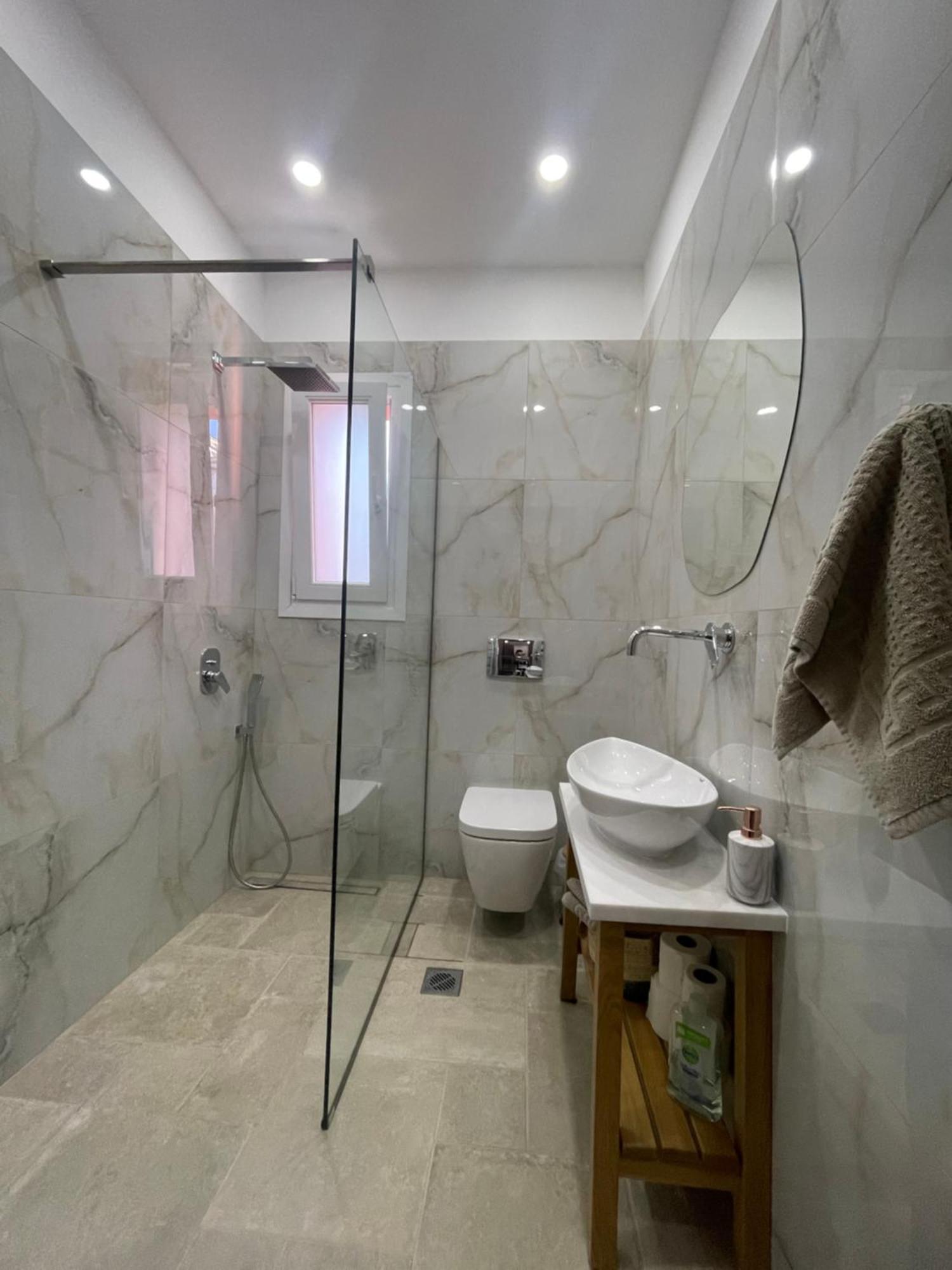 Estia Alternative Apartment Drama Luaran gambar